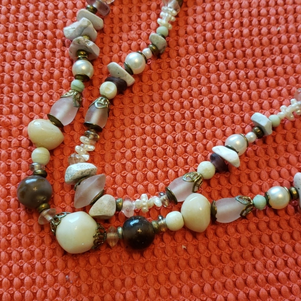 Casual Corner Necklace